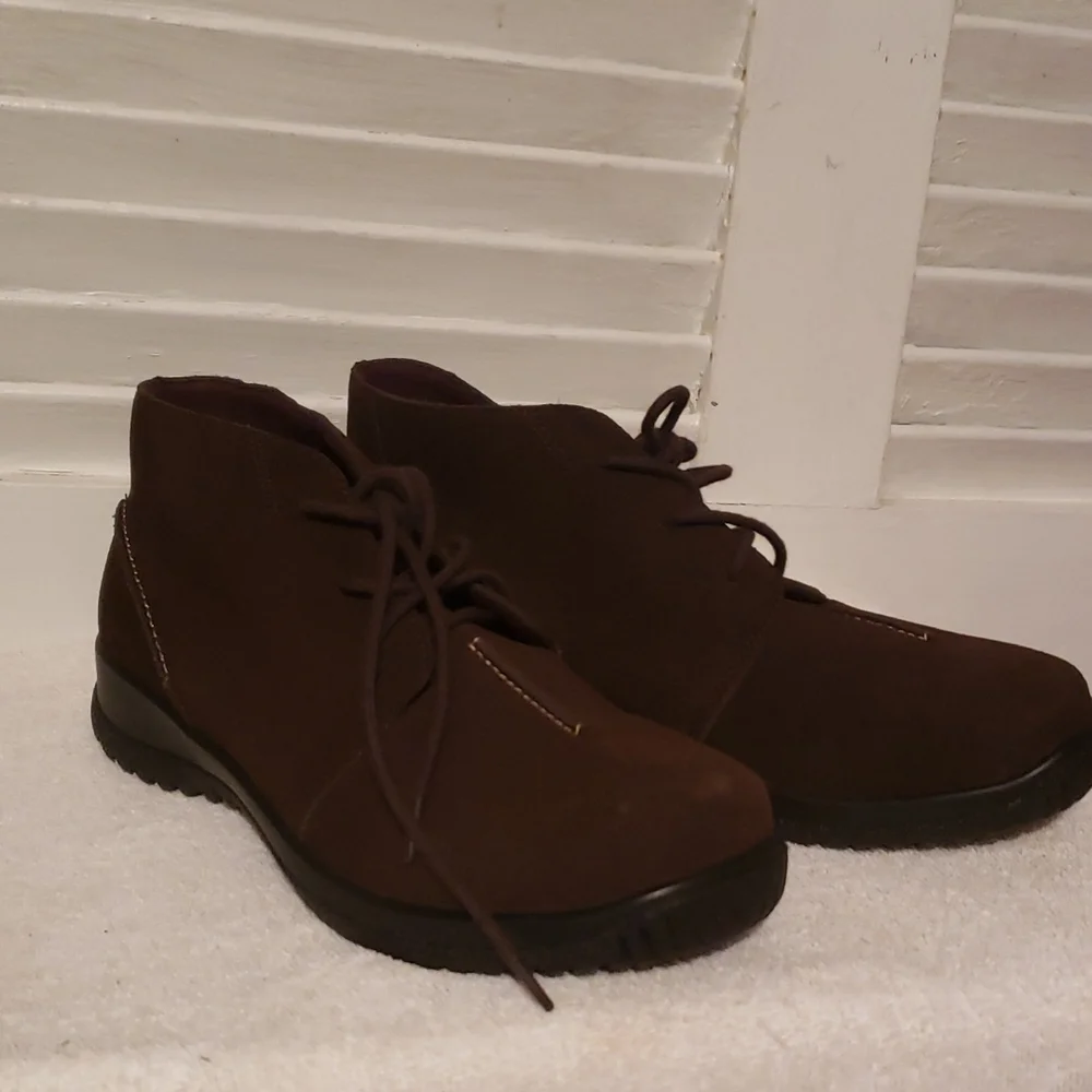 NWOT☆ DREW Ankle Boots